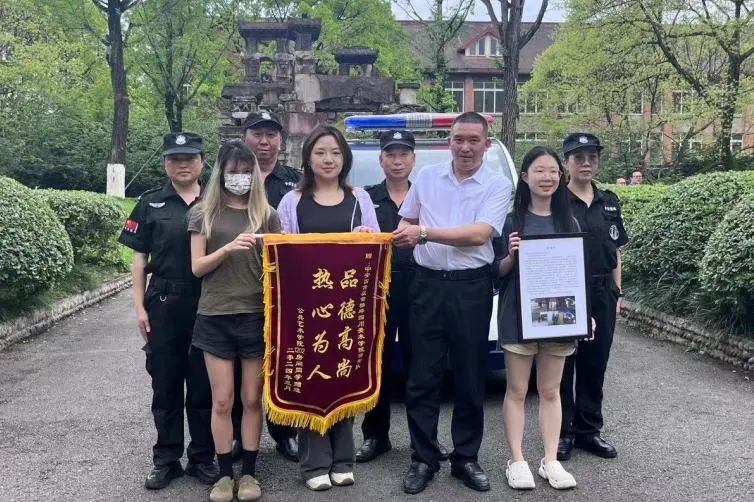 感動瞬間，用心做有溫度的服務！